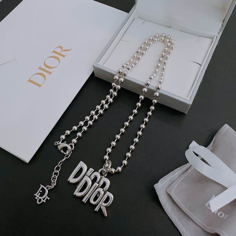 Dior Necklace 04lyr232